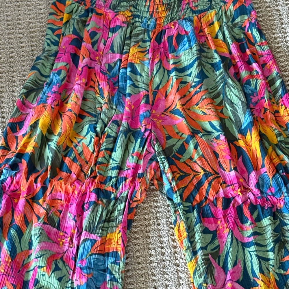 Shade & Shore Red and Pink Tropical Pantd - Picture 3 of 4